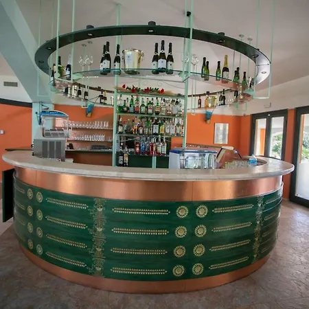 Hotell Papaveri E Grano Castiadas